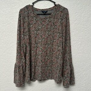 Lightweight floral Lucky Brand sweater with bell sleeves in size L